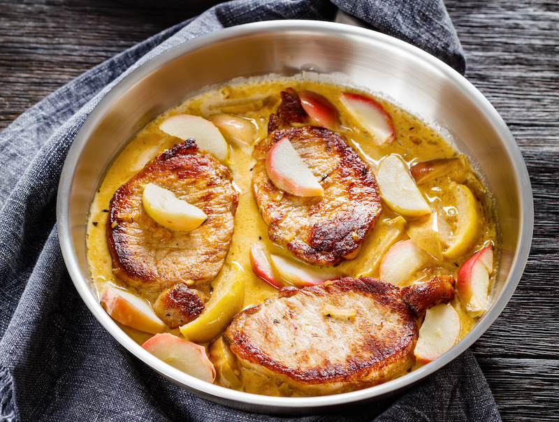 Sauté de porc aux pommes et au cidre